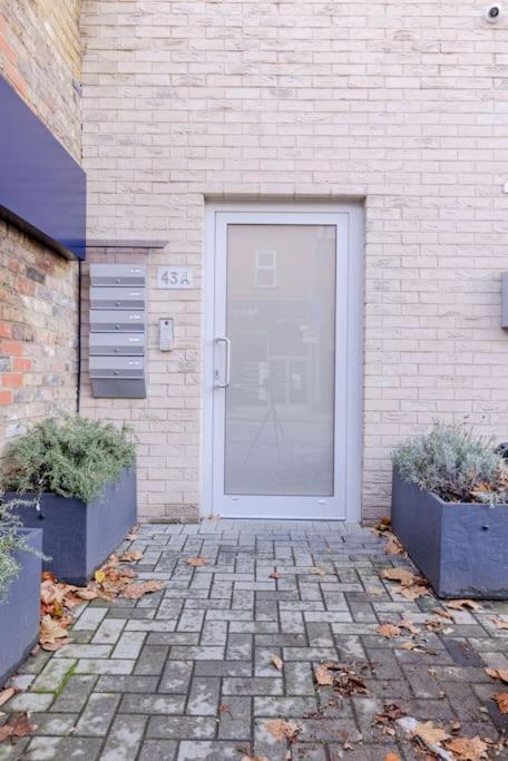 Vertigo Boutique Sleeps 4 London Kingston upon Thames  Exterior photo