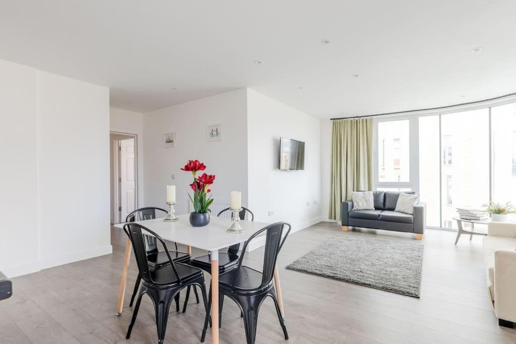 Vertigo Boutique Sleeps 4 London Kingston upon Thames  Exterior photo